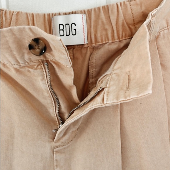 BDG Urban Outfitters NWT Logan Pleated Chino Grandpa Pant Wide Leg Khaki Women S - Picture 6 of 16